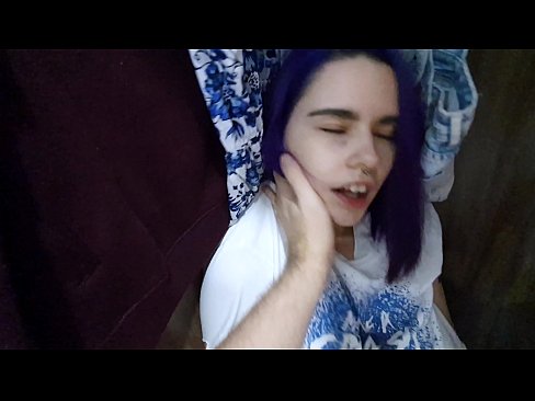 ❤️ I kitea taku tuahine i roto i te kaapata ka awhina ia ia ki te cum ️❌ Homemade porn i a matou mi.killvs.top ❌️